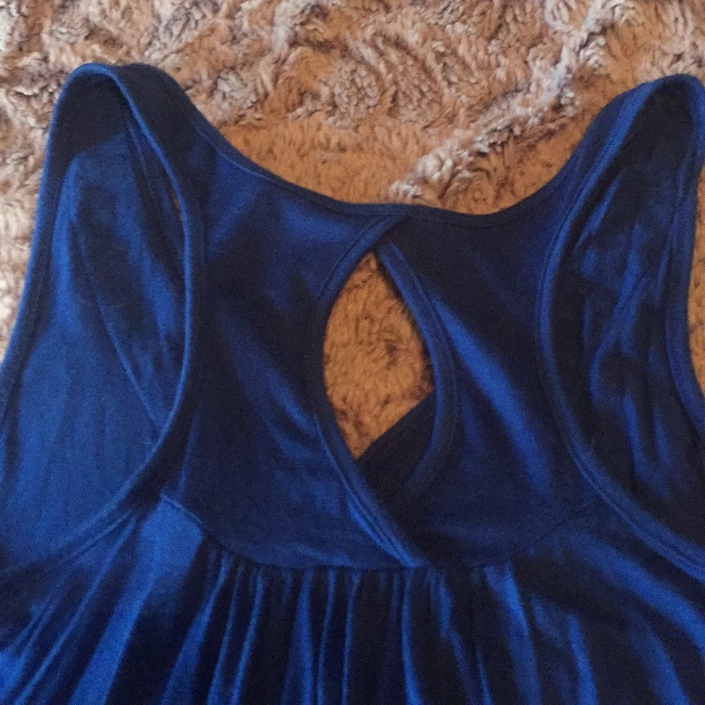 High-Low Tank Top! - Picture 3 of 4
